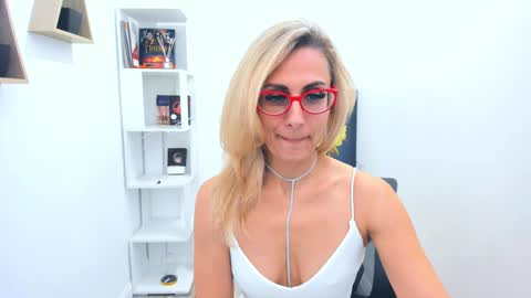 Diana online show from 01.26.25