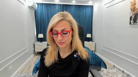 Diana online show from 03.12.25