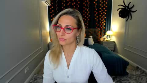 Diana online show from 11.03.25