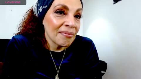 Mussa Hott online show from 01.12.25