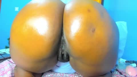 Snapshot of mutshekwa chatting on 10.29.25 mutshekwa online show from 10.29.25