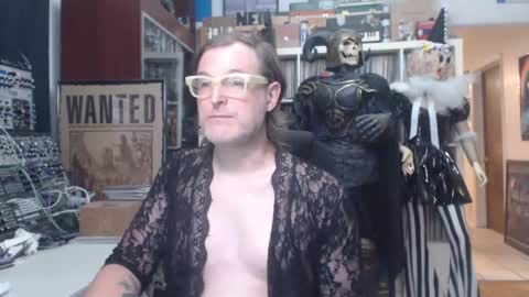 Muziknerd online show from 10.19.25