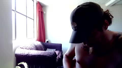 Snapshot of mxdnxss chatting on 12.08.24 Maty online show from 12.08.24