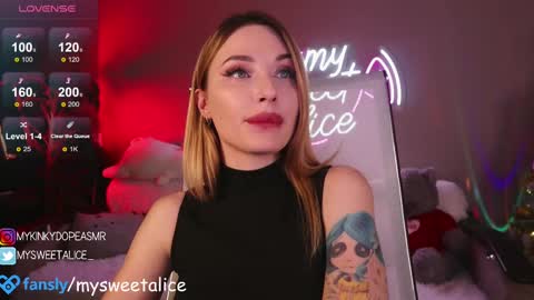 Snapshot of my__sweet__alice chatting on 03.09.25 mysweetalice online show from 03.09.25