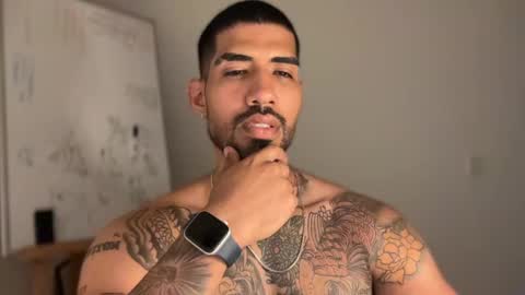 Myke esthetic online show from 02.12.25