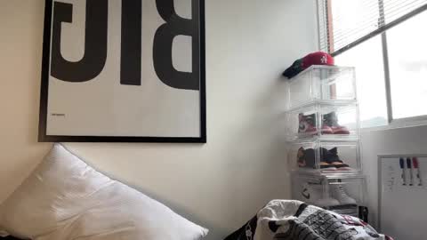 Myke esthetic online show from 09.11.25