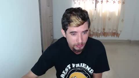 Snapshot of myke_xxx chatting on 12.20.24 mike online show from 12.20.24