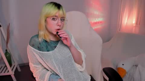 Snapshot of mylaweb chatting on 12.09.24 MylaFlores online show from 12.09.24