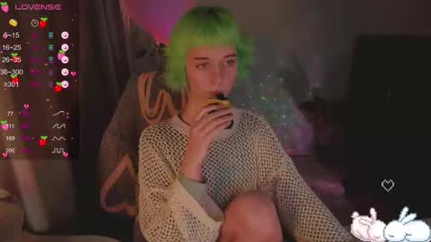 Snapshot of mylaweb chatting on 02.14.25 MylaFlores online show from 02.14.25