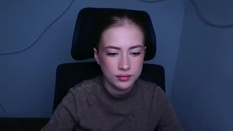 Emelie online show from 09.13.25