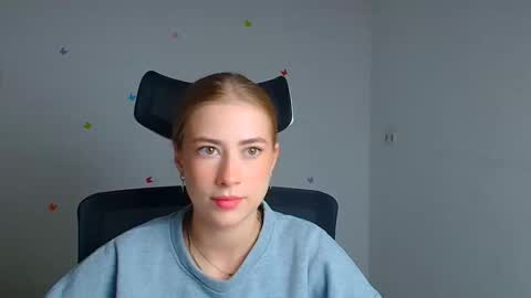 Emelie online show from 09.25.25