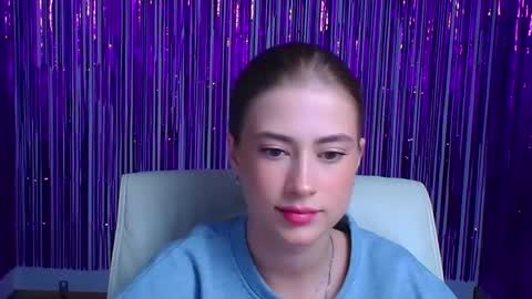 Emelie online show from 09.27.25