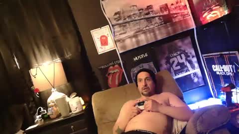 Snapshot of n3v3rpanic1 chatting on 12.25.24 SnackPants online show from 12.25.24