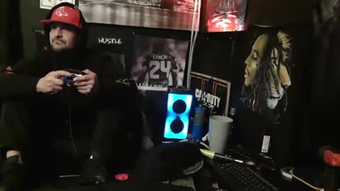 Snapshot of n3v3rpanic1 chatting on 01.11.25 SnackPants online show from 01.11.25