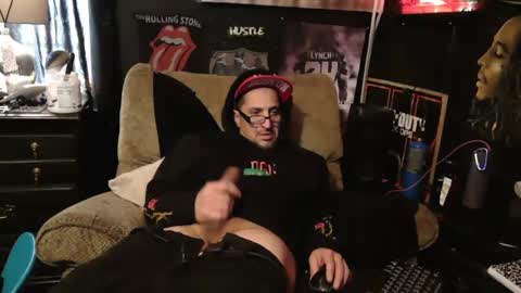 Snapshot of n3v3rpanic1 chatting on 01.14.25 SnackPants online show from 01.14.25