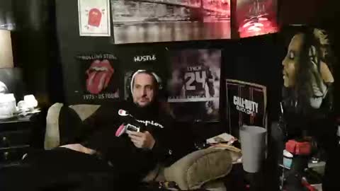 Snapshot of n3v3rpanic1 chatting on 01.29.25 SnackPants online show from 01.29.25