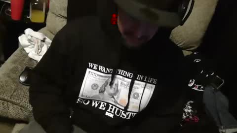 Snapshot of n3v3rpanic1 chatting on 03.12.25 SnackPants online show from 03.12.25