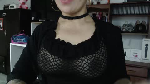 Nadia  online show from 02.02.25