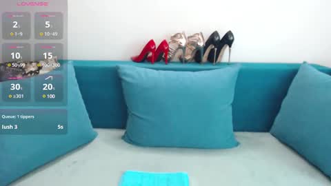 Snapshot of nadiafemdom chatting on 12.10.24 NadiaFemDom online show from 12.10.24