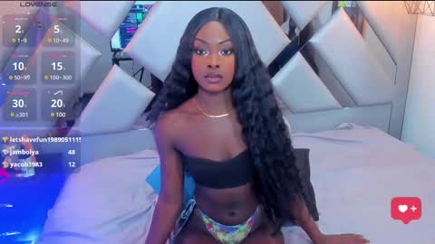 Snapshot of nahomii_hill chatting on 03.09.25 Nahomi online show from 03.09.25