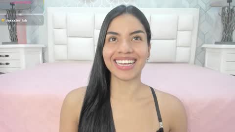 naia_cox online show from 12.02.25