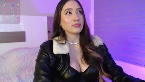 Snapshot of nailahk chatting on 10.02.25 NAILAHK online show from 10.02.25