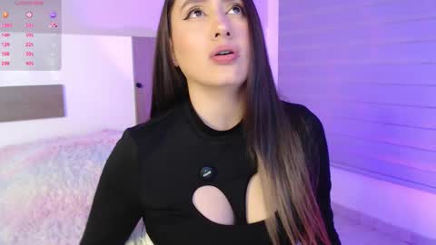 Snapshot of nailahk chatting on 10.16.25 NAILAHK online show from 10.16.25