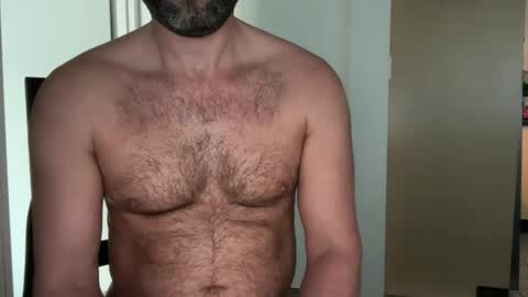naked_dude25 online show from 09.19.25
