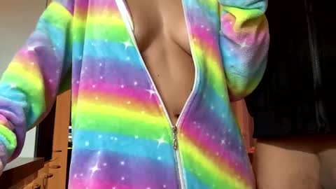 Snapshot of naked_for_fun chatting on 01.18.25 unable nkd life online show from 01.18.25