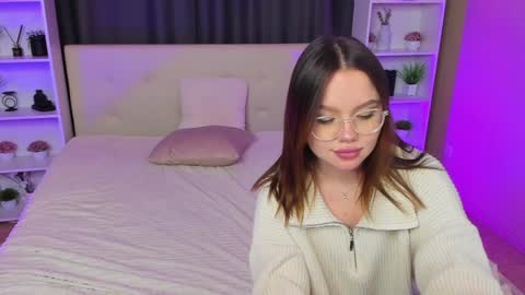 Maeve online show from 02.08.25