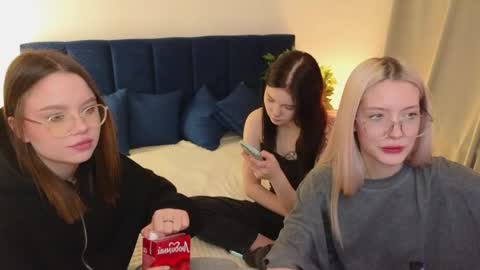 Maeve online show from 02.18.25