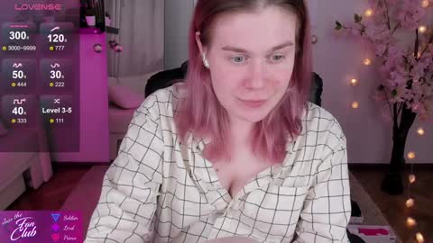 Snapshot of nancy_sun_ chatting on 12.19.24 Nancy online show from 12.19.24