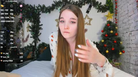Snapshot of nancycaseys chatting on 01.22.25 Luna online show from 01.22.25