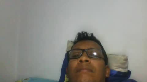 Snapshot of nando_rincon050279 chatting on 10.19.25 Nando Rincon online show from 10.19.25