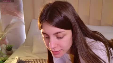 Snapshot of naomimur chatting on 09.11.25 Naomi online show from 09.11.25