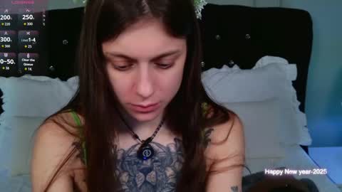 Snapshot of naomimur chatting on 12.04.25 Naomi online show from 12.04.25