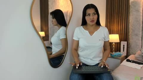 Snapshot of naomy_smithx chatting on 03.05.25 Naomy Smith online show from 03.05.25