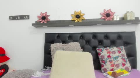 Debora online show from 12.21.24