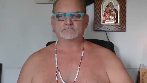 Snapshot of nastydaddyfatcock15 chatting on 09.08.25 nastydaddyfatcock15 online show from 09.08.25