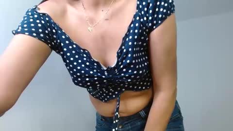 nathalia online show from 02.20.25