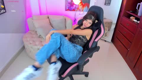 Snapshot of nataasha___ chatting on 01.21.25 NATASHA online show from 01.21.25