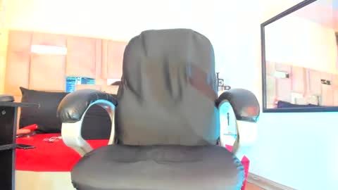 Snapshot of natacha_black00 chatting on 02.20.25 Natacha black online show from 02.20.25