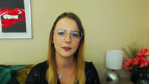 Snapshot of natalie_live chatting on 02.05.25 NatalieSexy online show from 02.05.25