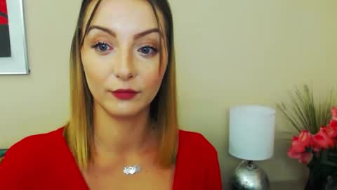 Snapshot of natalie_live chatting on 02.12.25 NatalieSexy online show from 02.12.25