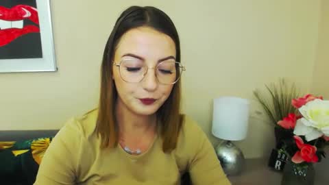 Snapshot of natalie_live chatting on 02.18.25 NatalieSexy online show from 02.18.25