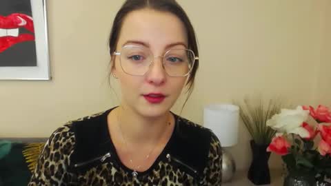 Snapshot of natalie_live chatting on 03.04.25 NatalieSexy online show from 03.04.25