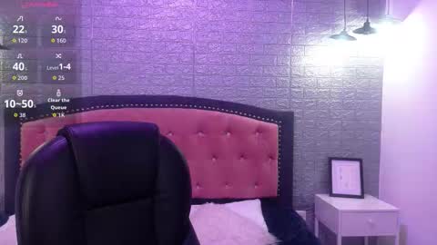 natalie  online show from 09.09.25