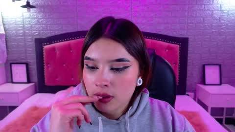 natalie  online show from 10.13.25