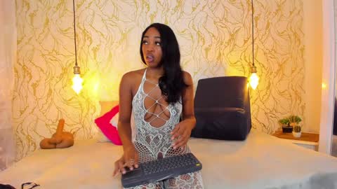 Snapshot of natalieparkerr chatting on 01.08.25 NATALIE online show from 01.08.25