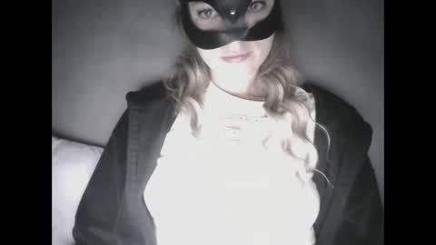 Snapshot of nataliexo111 chatting on 09.30.25 Natali online show from 09.30.25